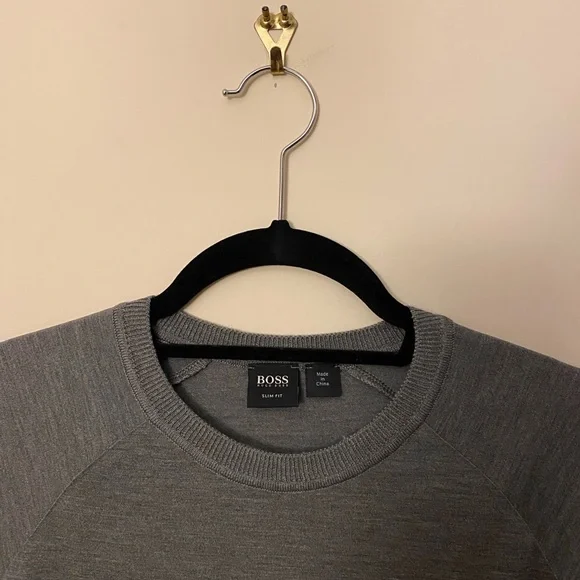 Men’s Boss Hugo Boss Long Sleeve Crewneck in Gray